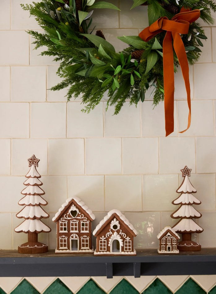 Gingerbread House with Door image 1
