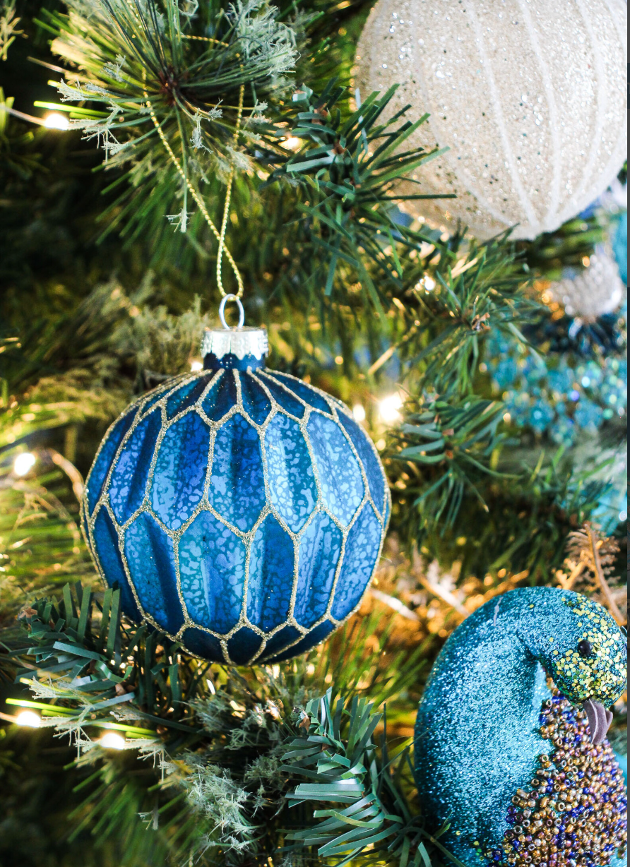 Bauble Burlesque with gold image 1