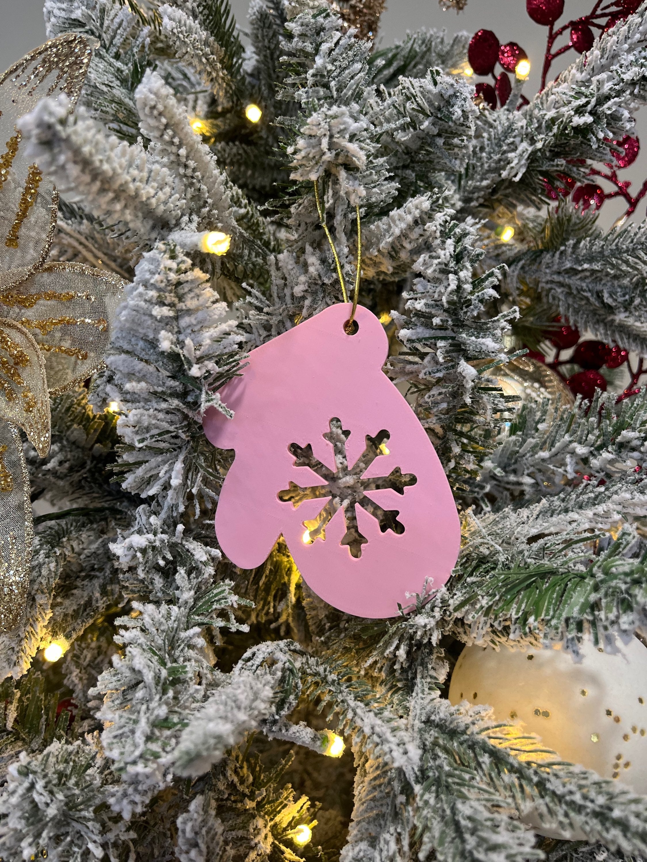 Pink Mitten  image 0