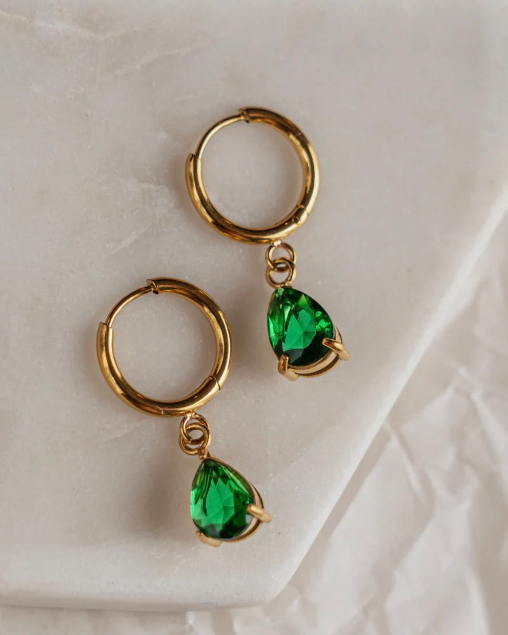 EMERALD DROP EARRINGS