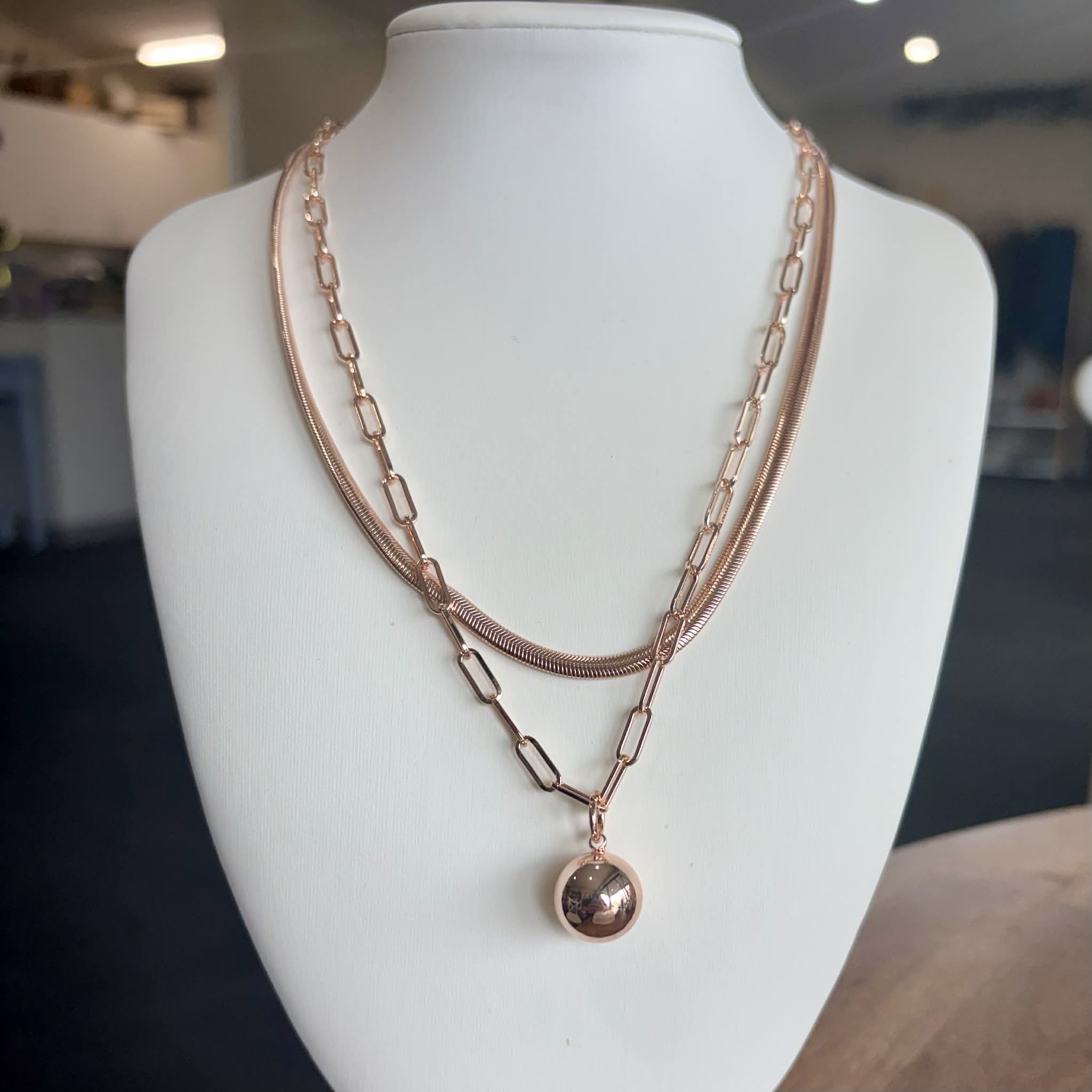 Rose Gold Layered Necklace with Pendant