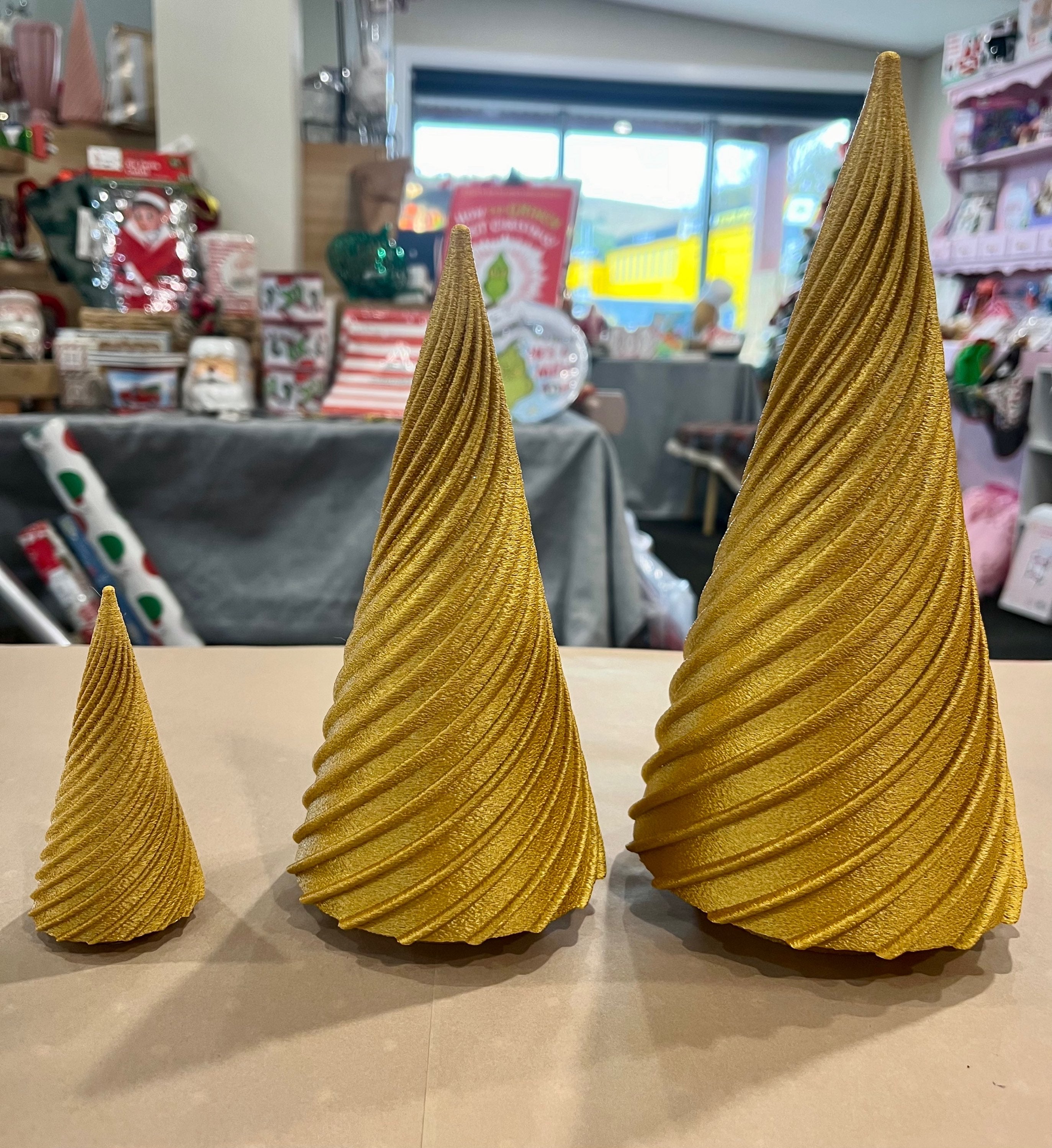 Gold Pack of 5 Christmas Tree  image 1